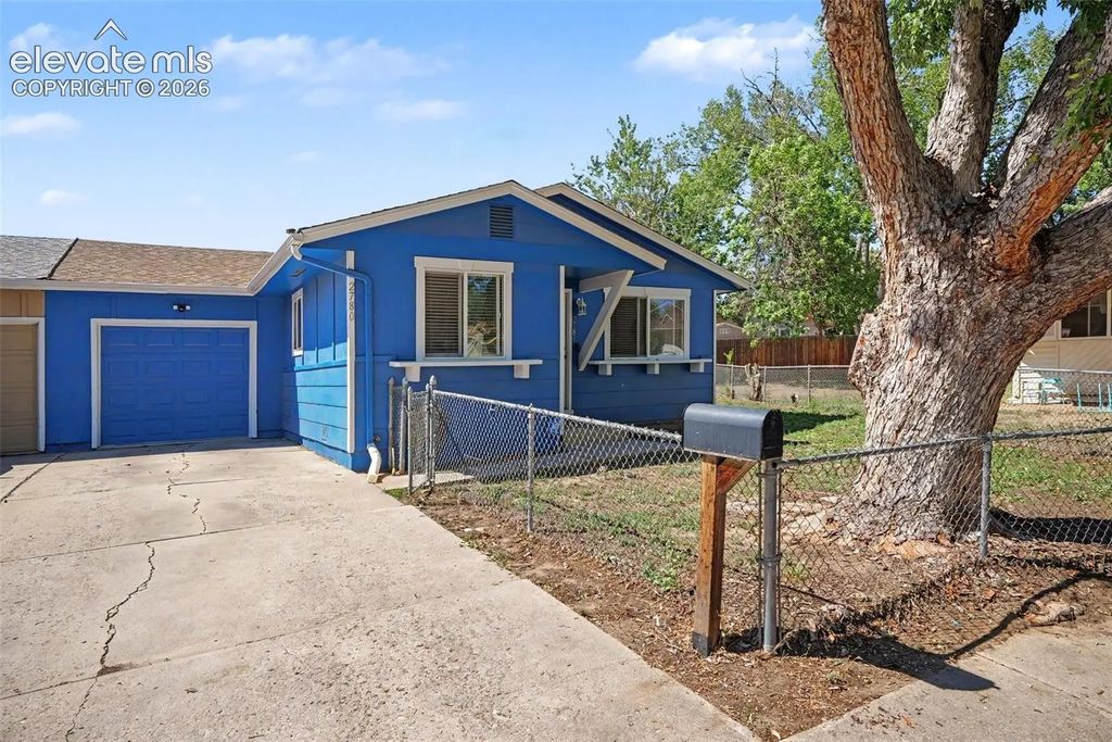 2780 Carmel Circle, Colorado Springs
