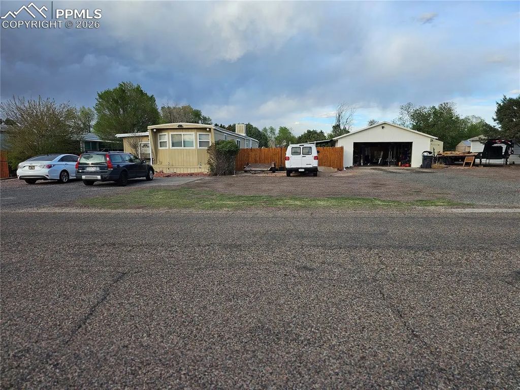 722 S Dante Drive, Pueblo West