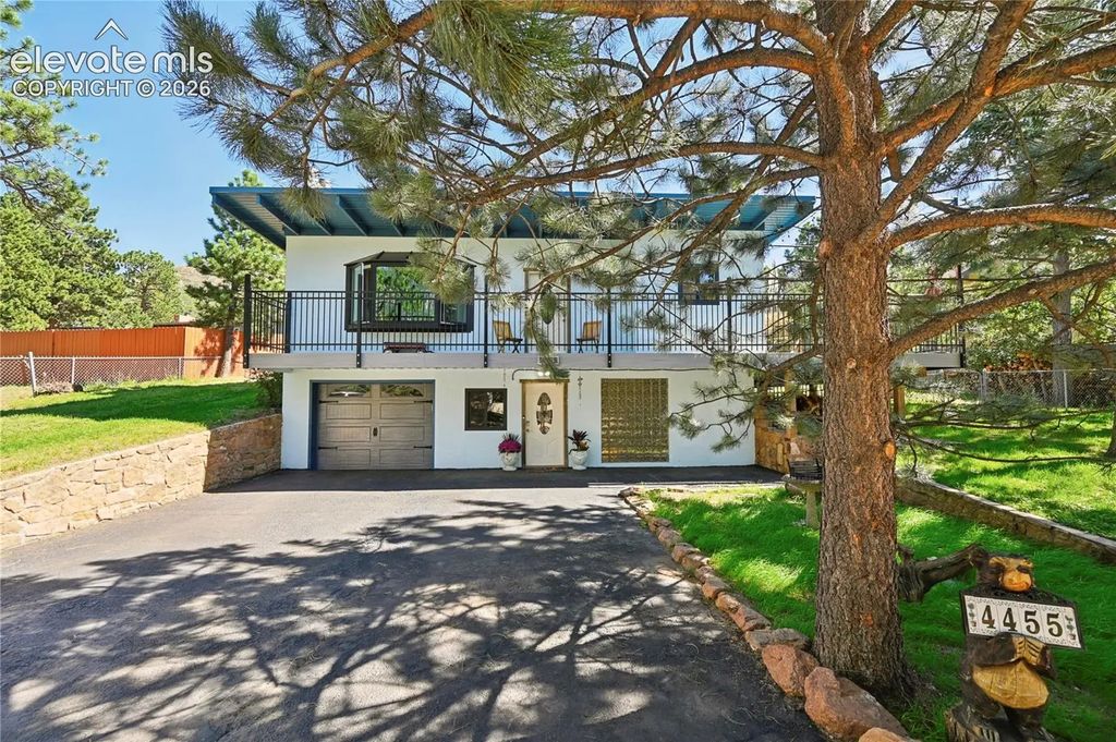 4455 Heizer Street, Cascade
