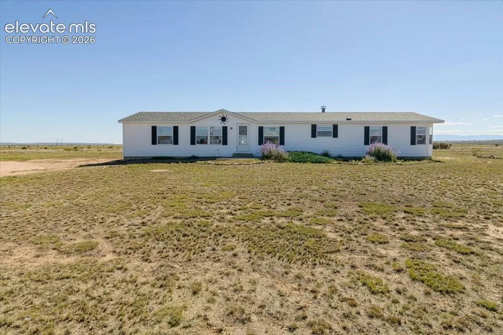 9735 Avenida Alegre Point, Fountain