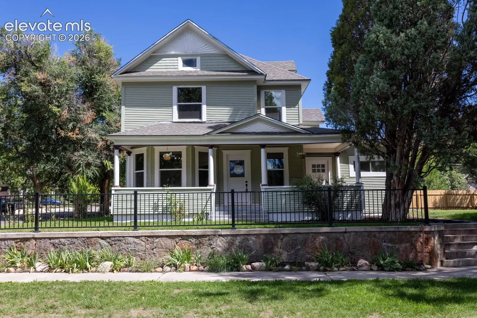 Homes for Sale in Colorado Springs, CO