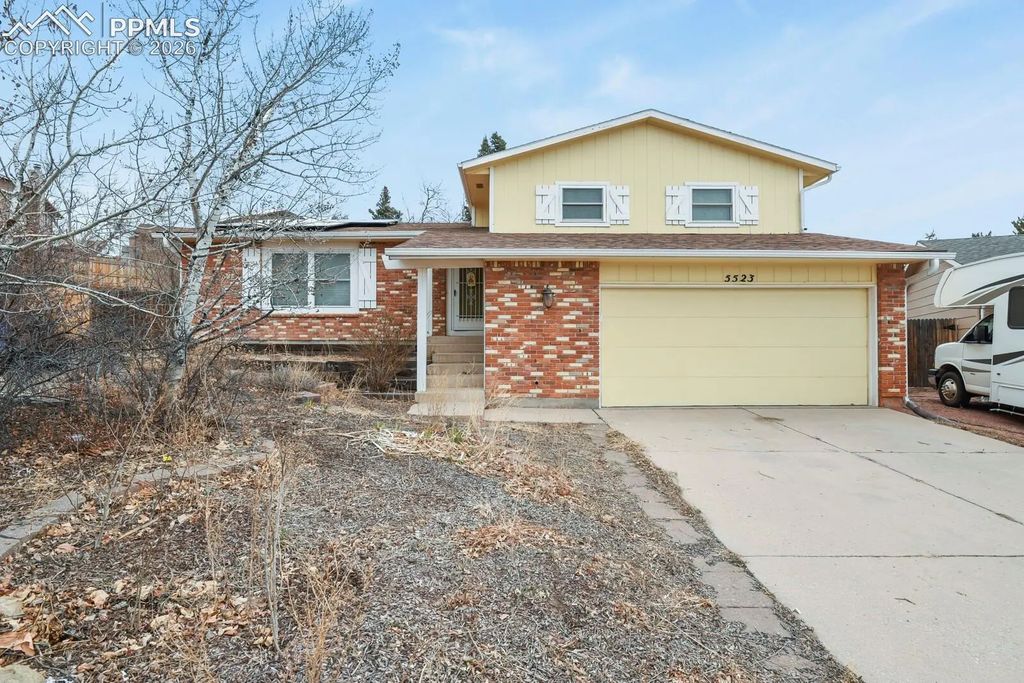 5523 Wilkerson Pass Drive, Colorado Springs