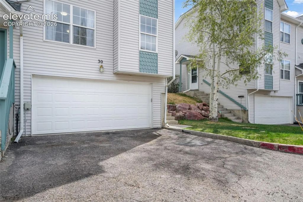30 Vale Circle, Palmer Lake