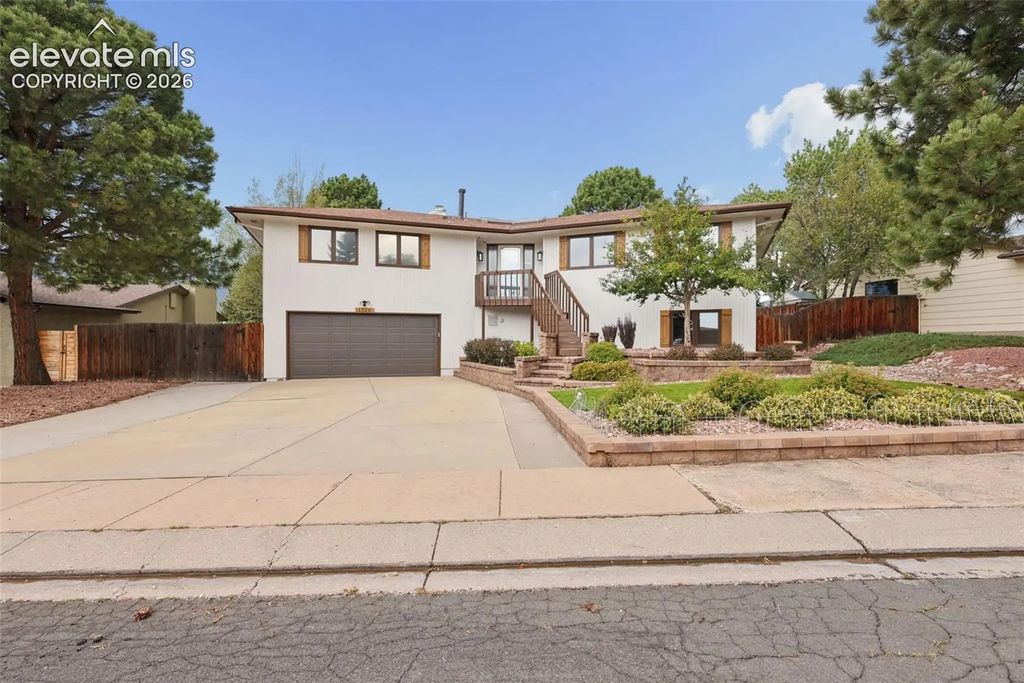 1320 Friendship Lane, Colorado Springs