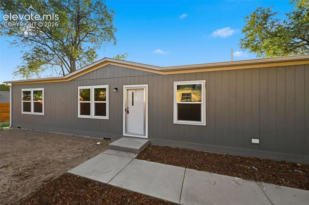 281 E Stewart Drive, Pueblo