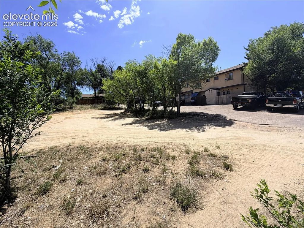 1860 Monterey Road, Colorado Springs