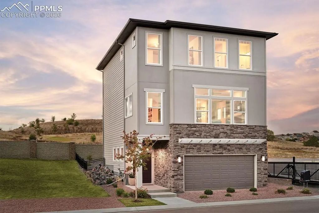 4694 Peak Crest View, Colorado Springs
