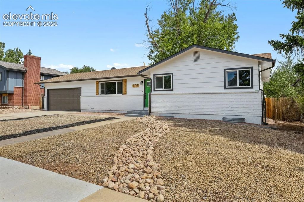 705 Pioneer Lane, Colorado Springs