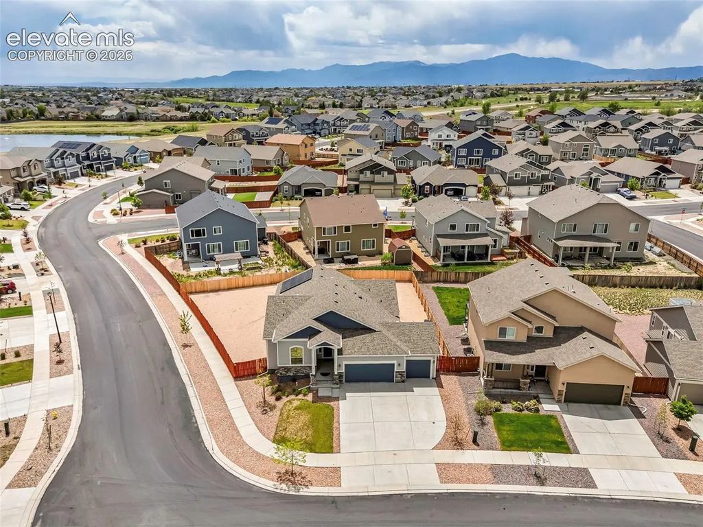 9423 Fairway Glen Drive, Peyton