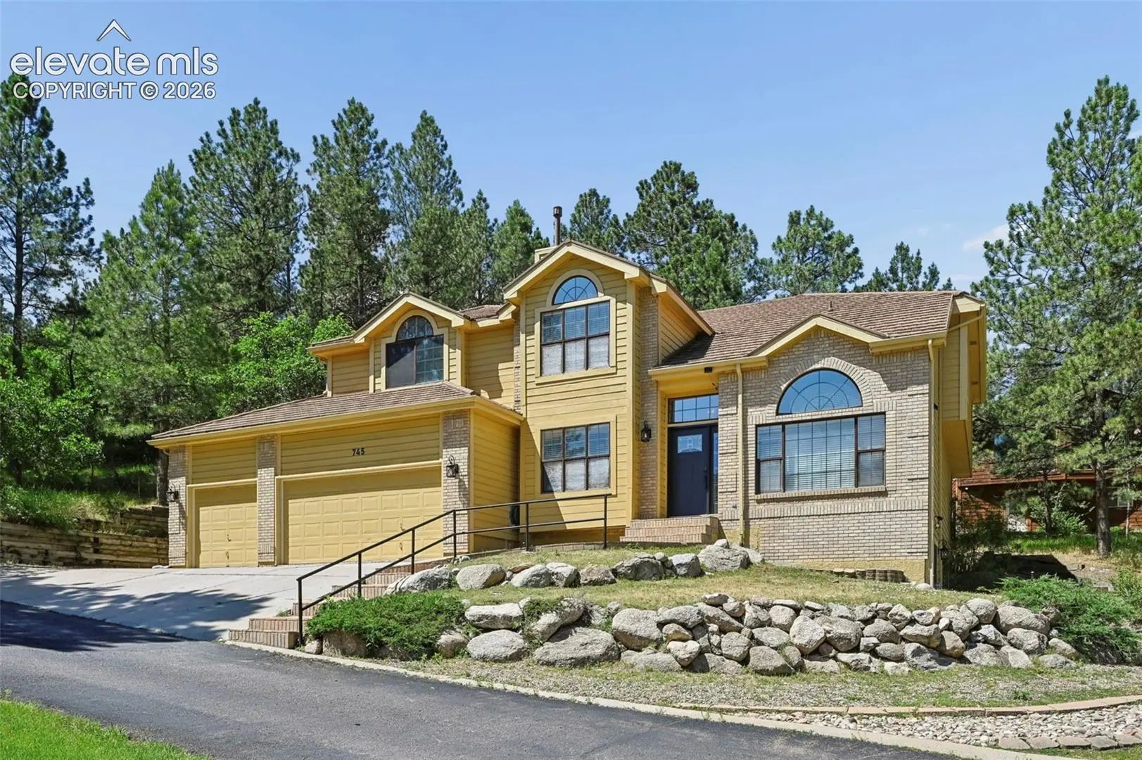 Colorado Springs Real Estate - MLS # 3691967, Residential real estate for Sale in Pinecliff, MLS Listings # 3691967