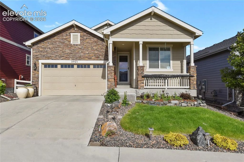 3921 John Court, Castle Rock