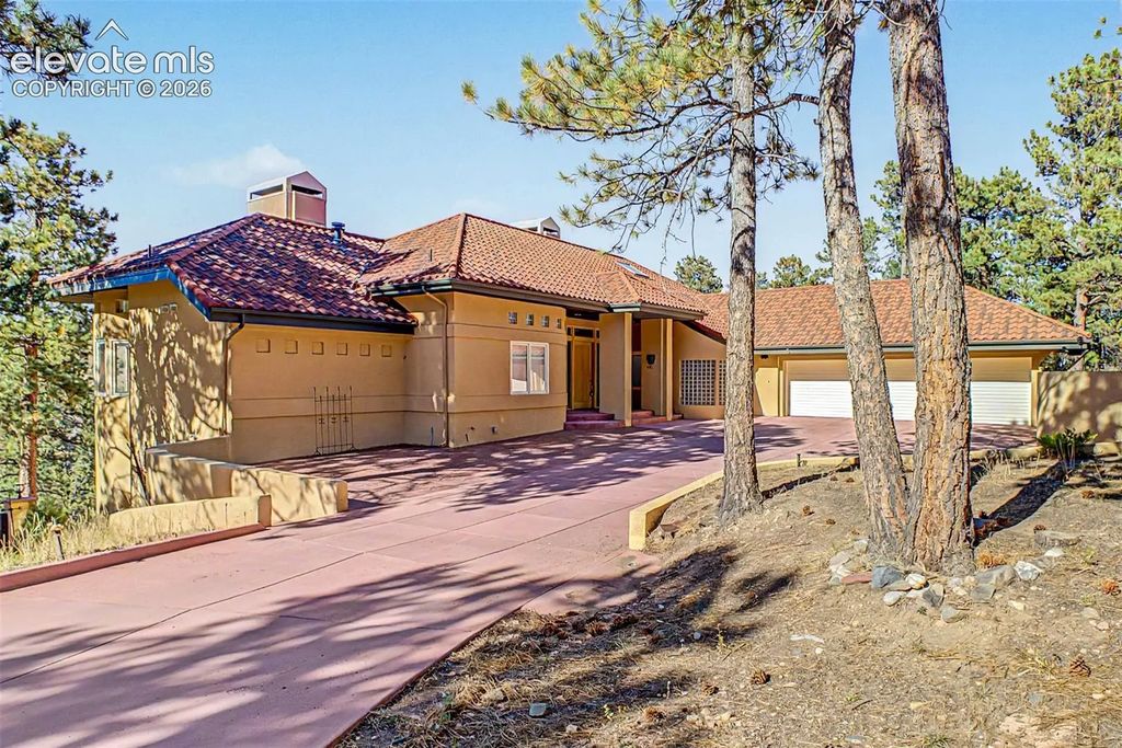 935 Castle Ridge Road, Golden