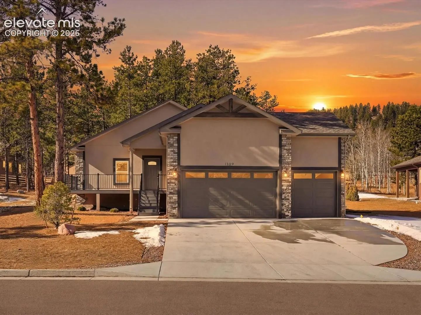 Residential Real Estate for Sale at 1309 Stone Ridge Drive in the city of Woodland Park by MLS #5158857