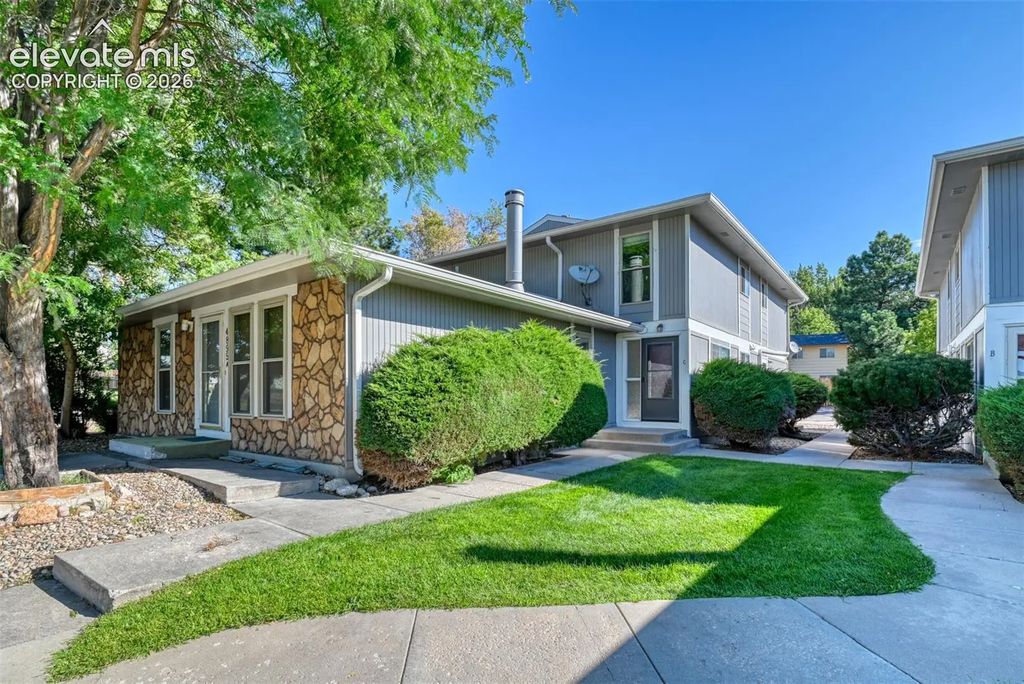 4895 El Camino Drive C, Colorado Springs