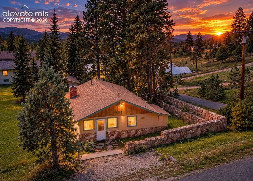 505 E Gunnison Avenue, Woodland Park