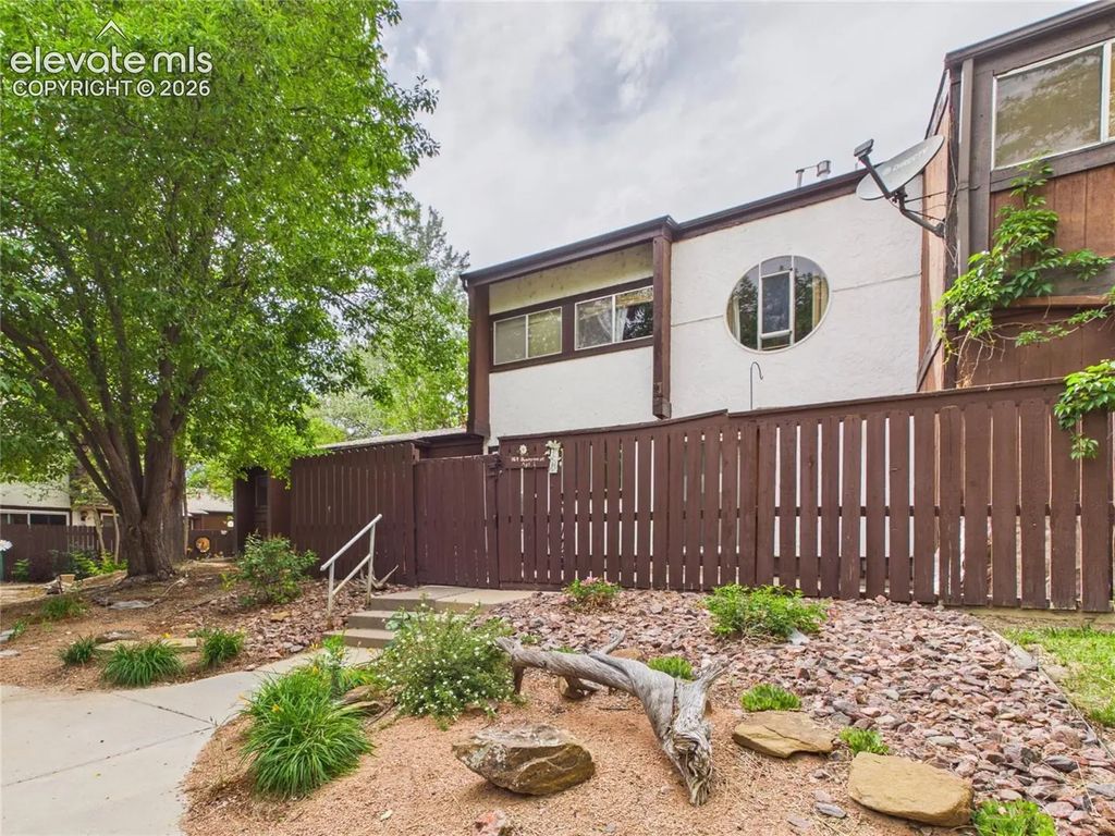 164 Bonnymede Road E, Pueblo