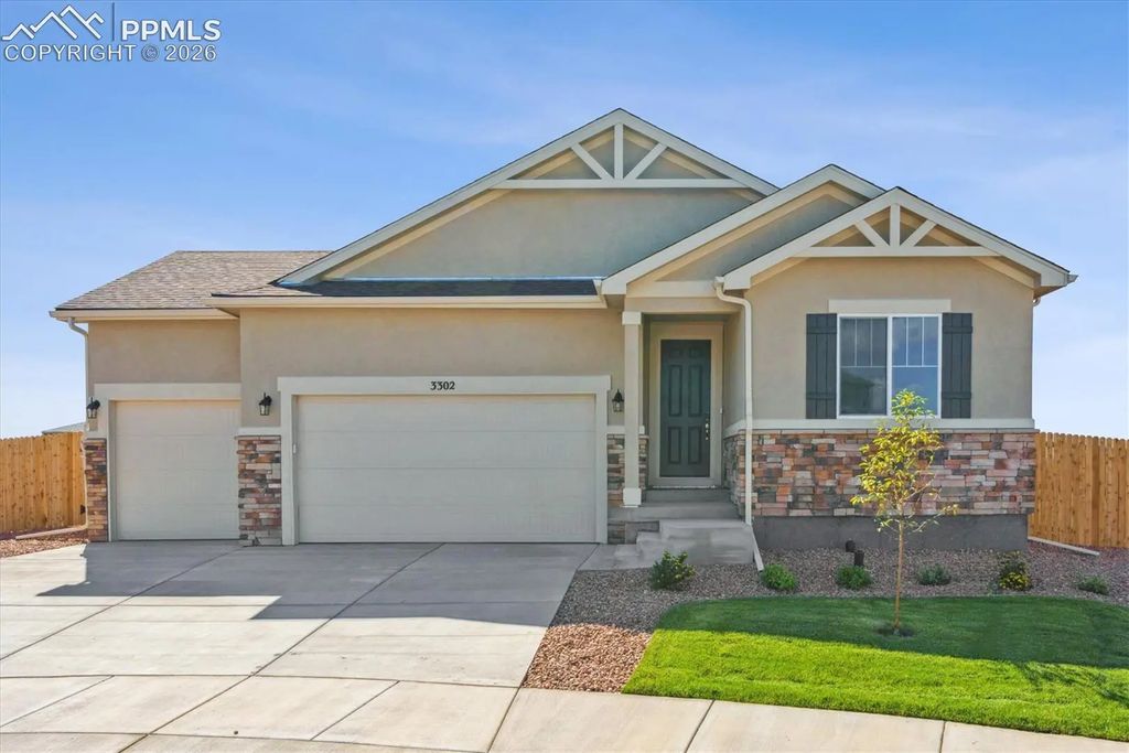 3302 Bella Notte Drive, Pueblo