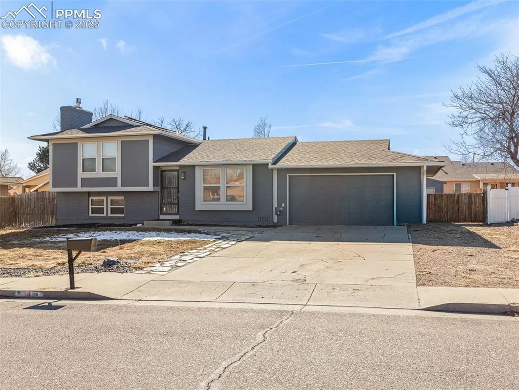 45 Archway Lane, Pueblo
