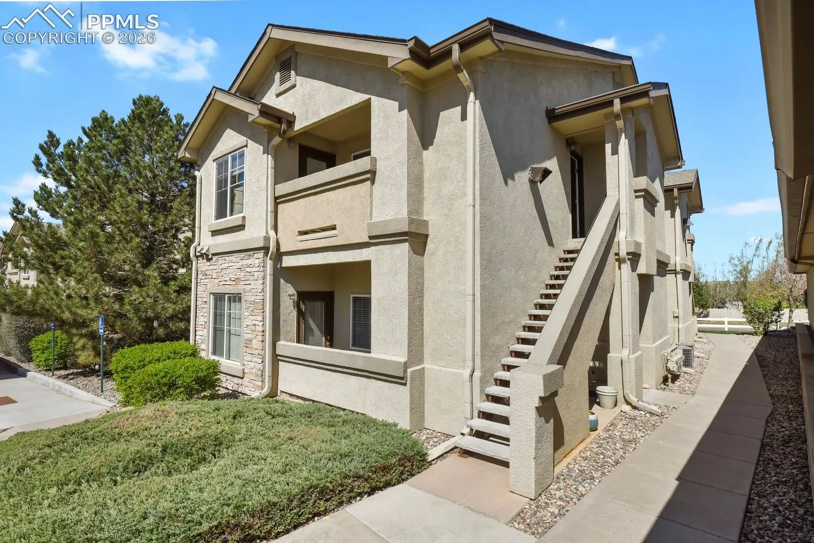 Homes for Sale in Colorado Springs, CO