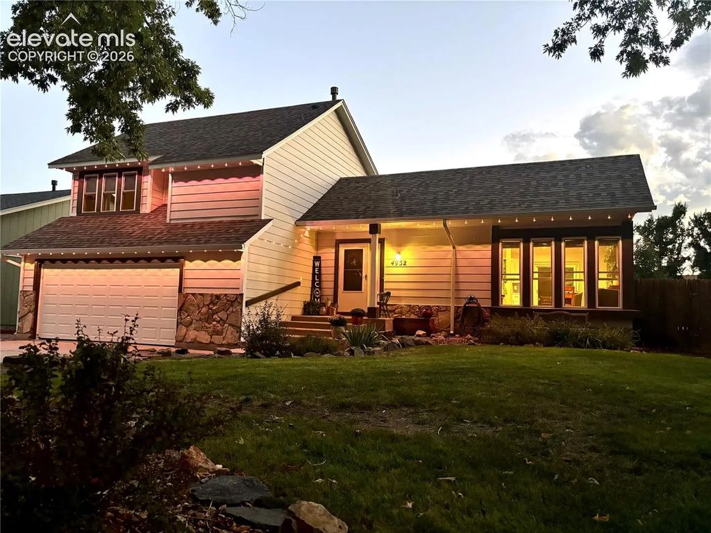 4932 Horseshoe Bend Street, Colorado Springs