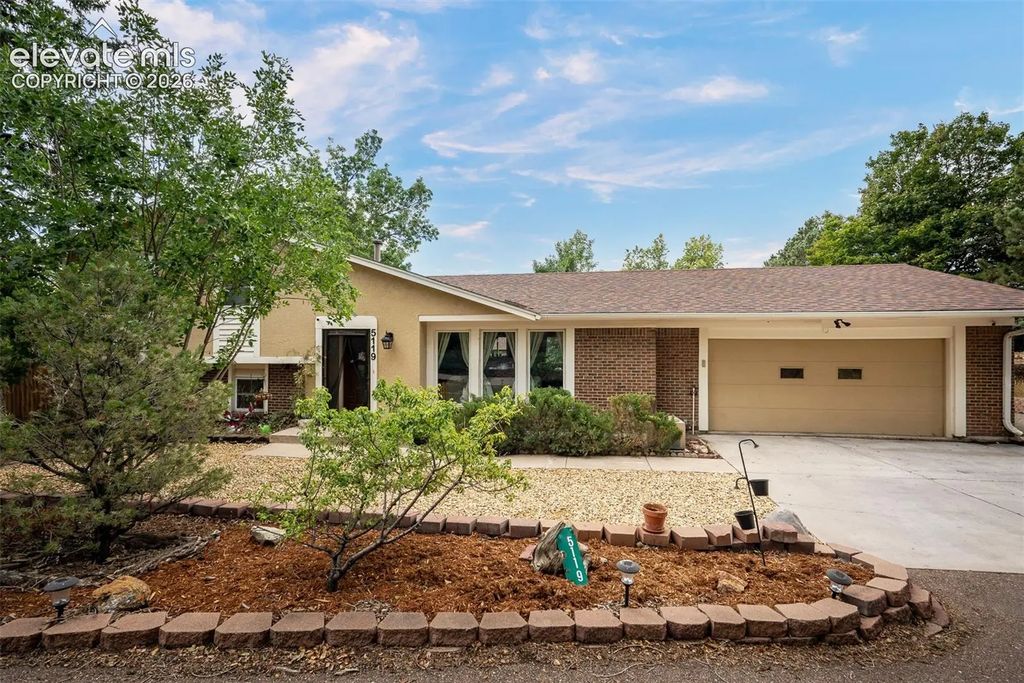 5119 Constitution Avenue, Colorado Springs