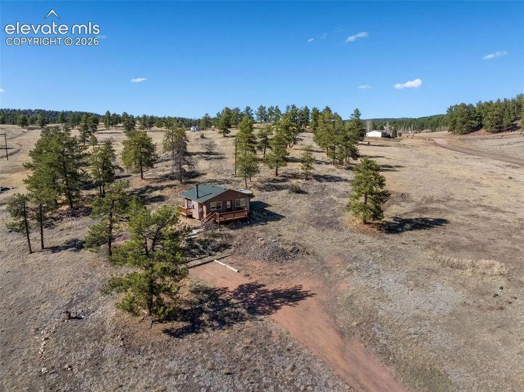 11 Valley Circle, Guffey