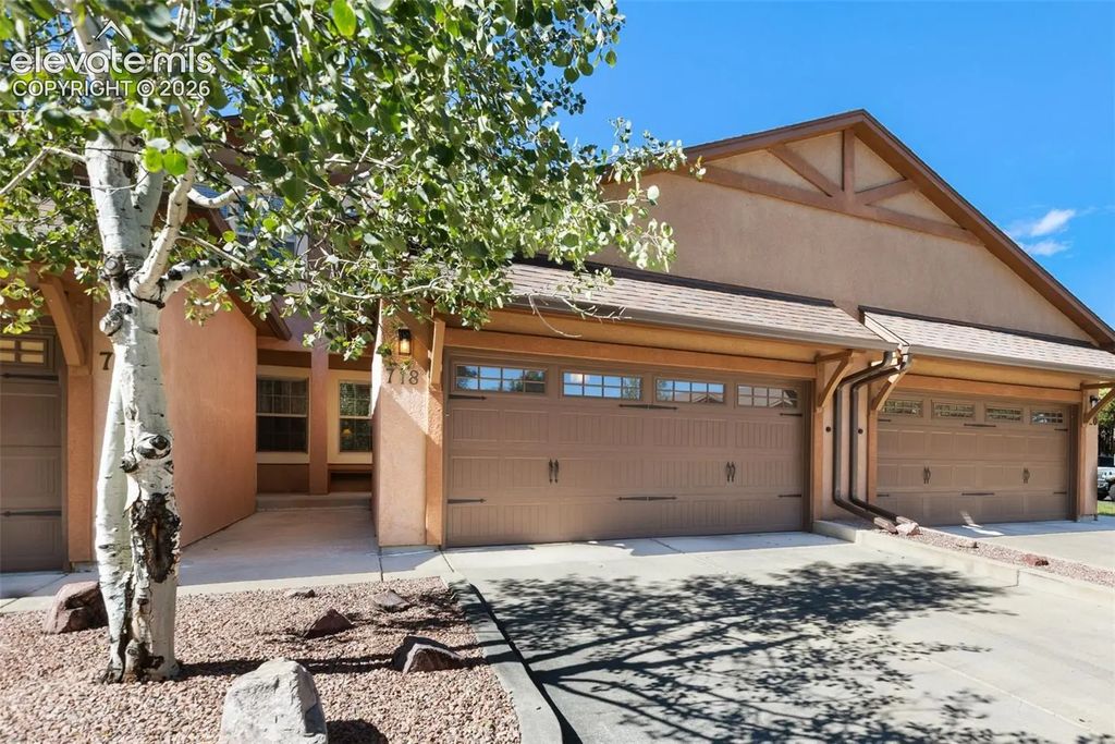 718 Misty Pines Circle, Woodland Park