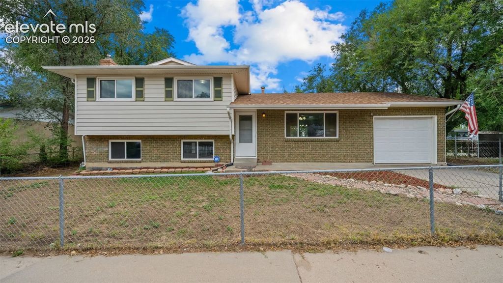 411 Shield Road, Fountain