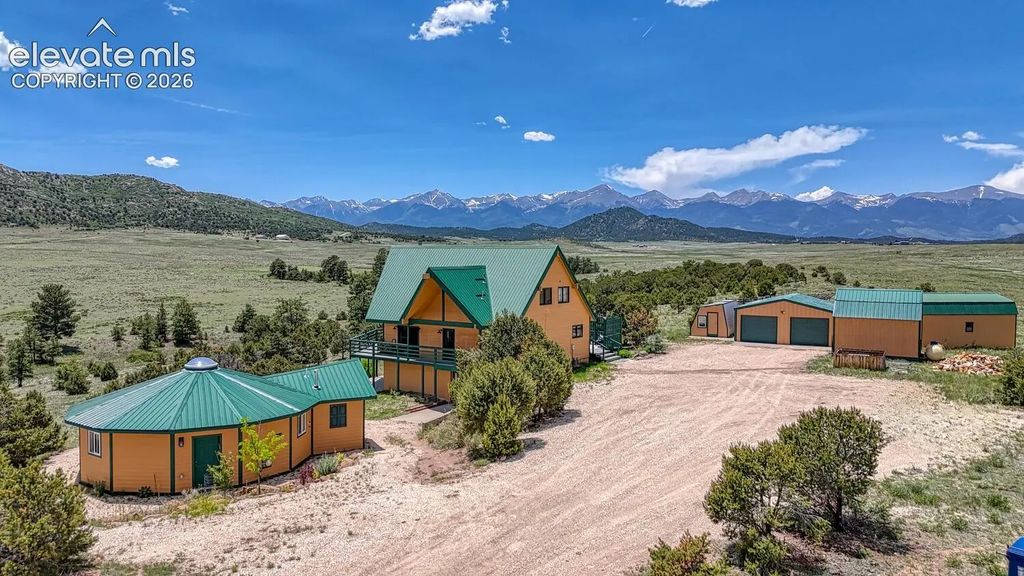 895 Acorn Road, Cotopaxi