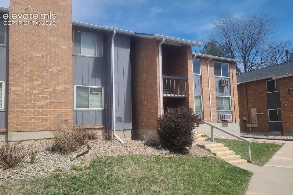 Colorado Springs Homes for Sale in the neighborhood of Northglen Park in the Zipcode of 80915