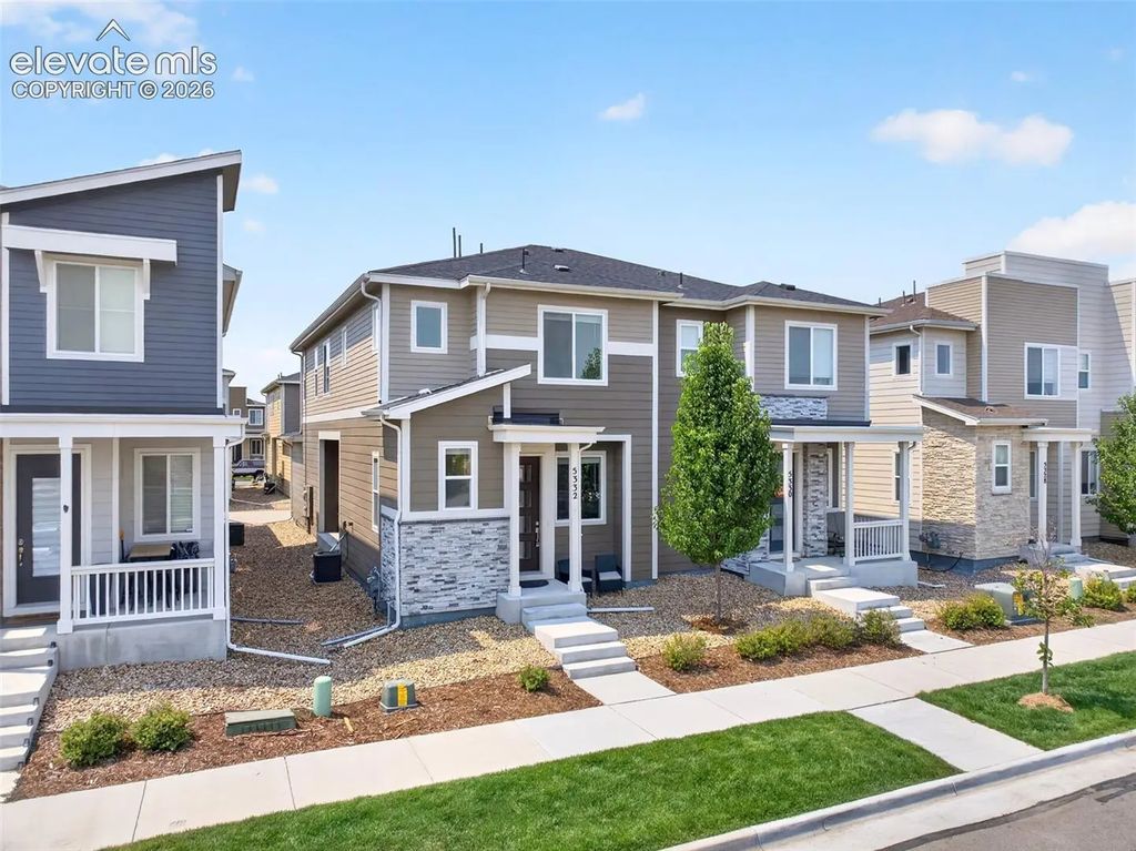 5332 Spalding Place, Longmont