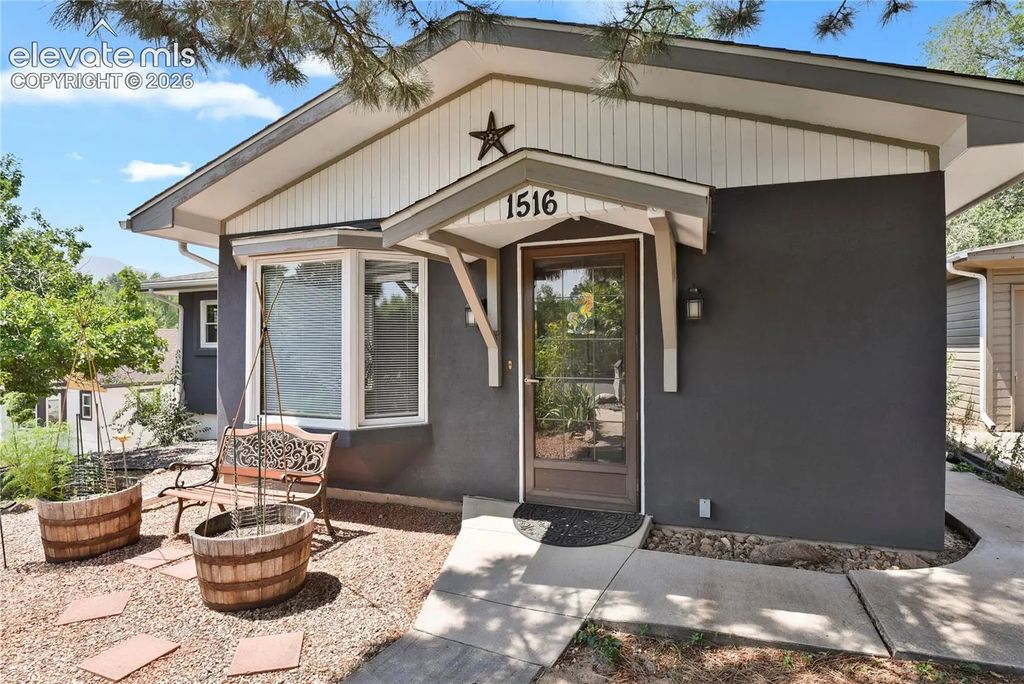 1516 Dorchester Drive, Colorado Springs
