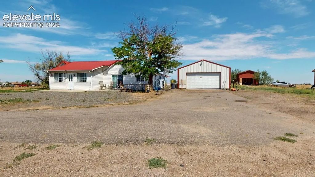 6138 S County Road 181, Byers