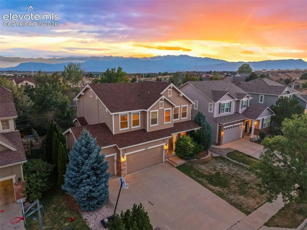 5637 Cross Creek Drive, Colorado Springs