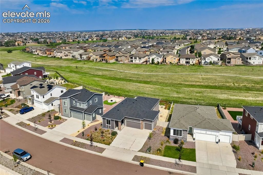 12660 Enclave Scenic Drive, Peyton