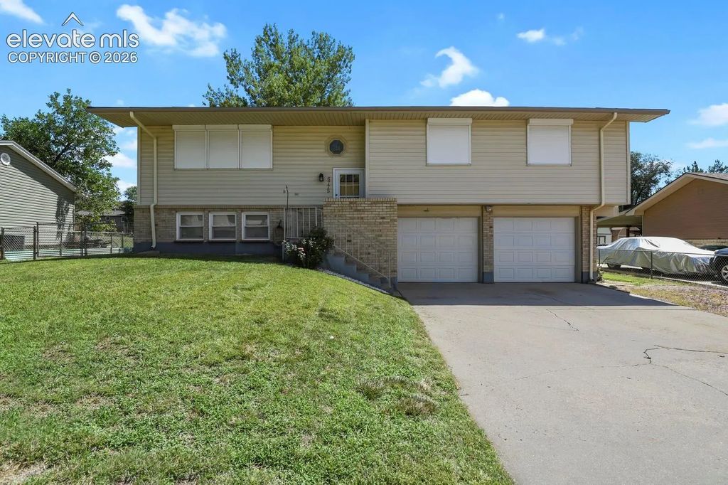 6775 Fielding Circle, Colorado Springs