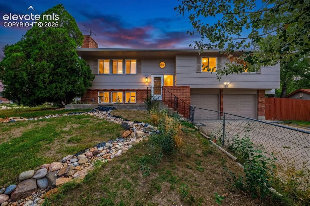 216 De La Vista Street, Colorado Springs