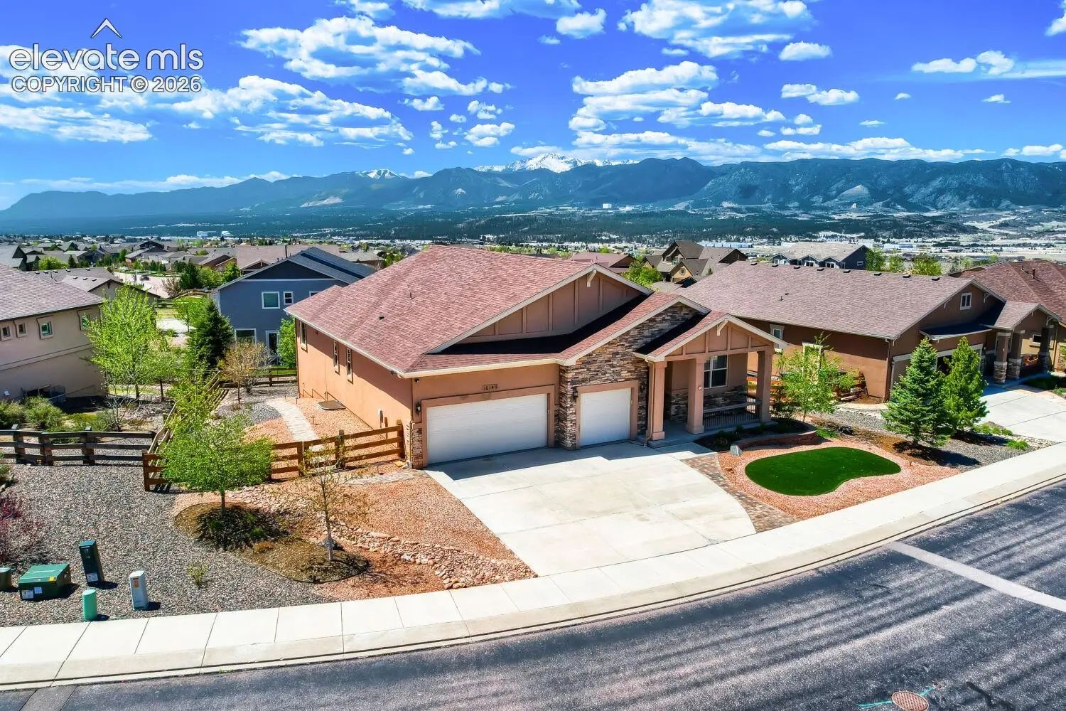 Residential Real Estate for Sale at 16149 Denver Pacific Drive in the city of Monument by MLS #5206961