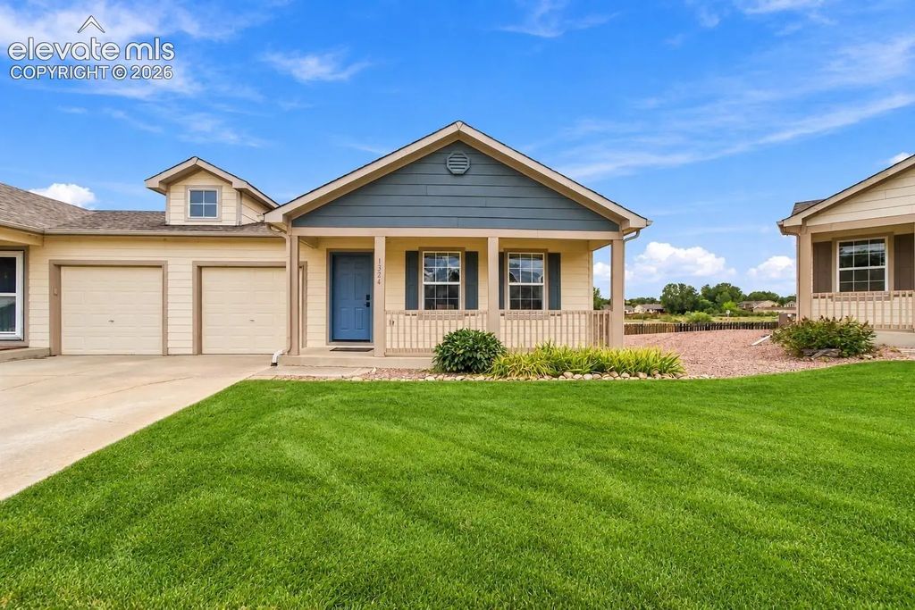 1324 Silver Hawk Court, Pueblo