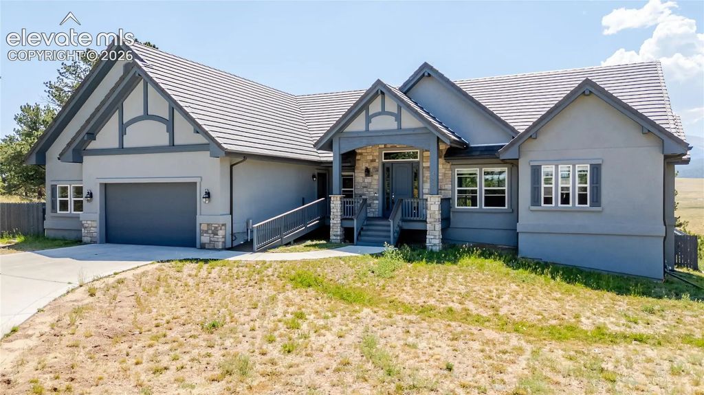 407 Silvermoon Heights, Divide