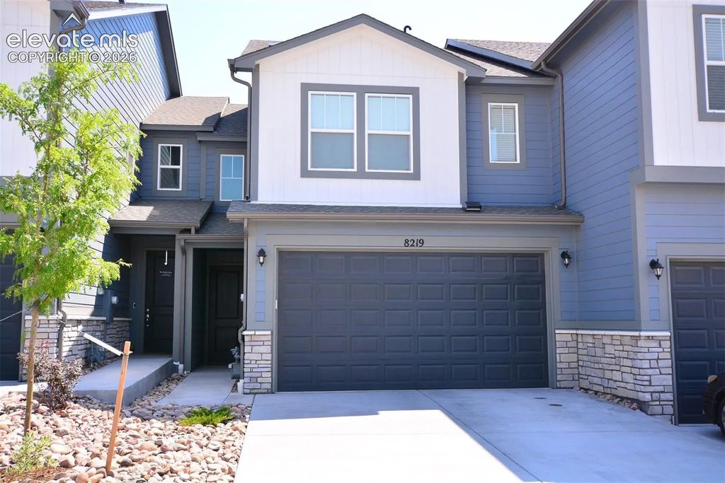 8219 Grey Bark Way, Colorado Springs