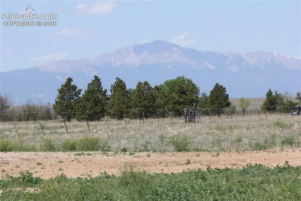 6060 Coyote Lane, Peyton