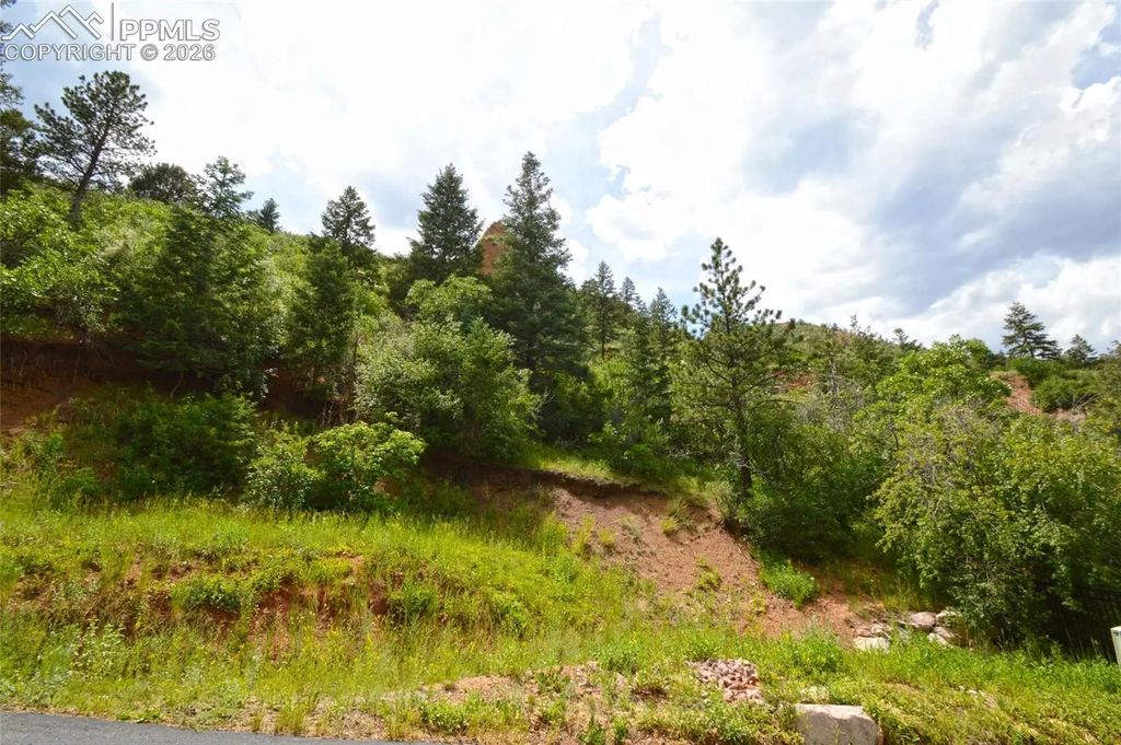 1096 Laguna Point, Manitou Springs