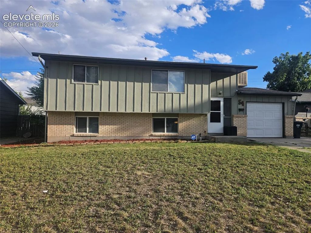 54 Bridle Trail, Pueblo