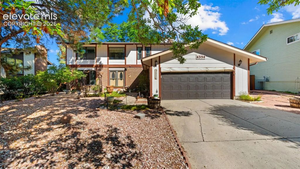 4350 Valencia Circle, Colorado Springs