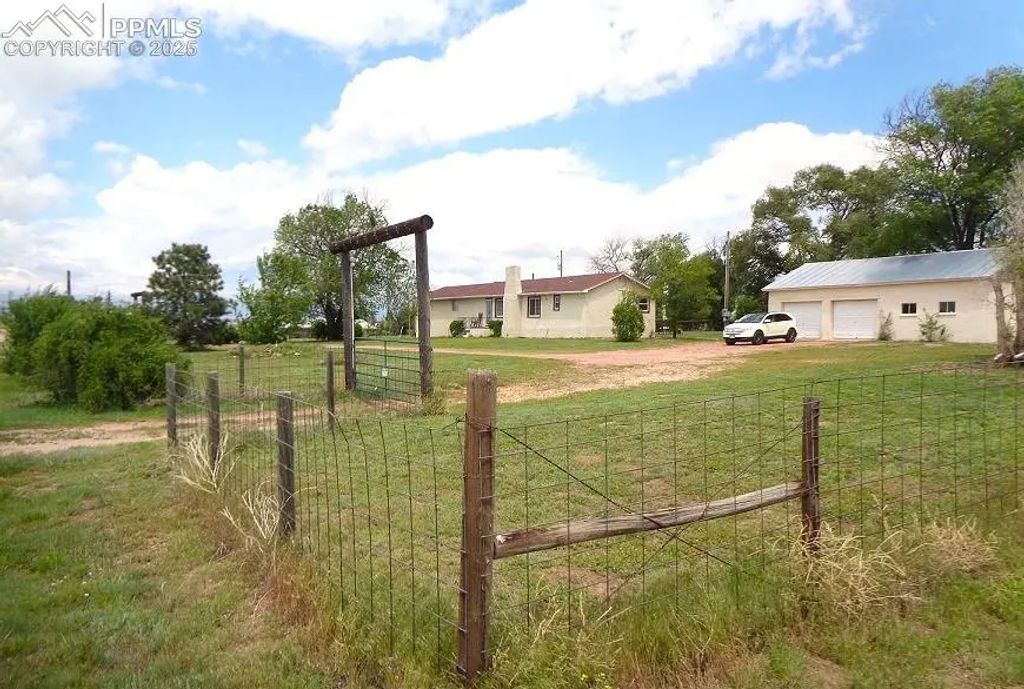 10970 Garrett Road, Peyton