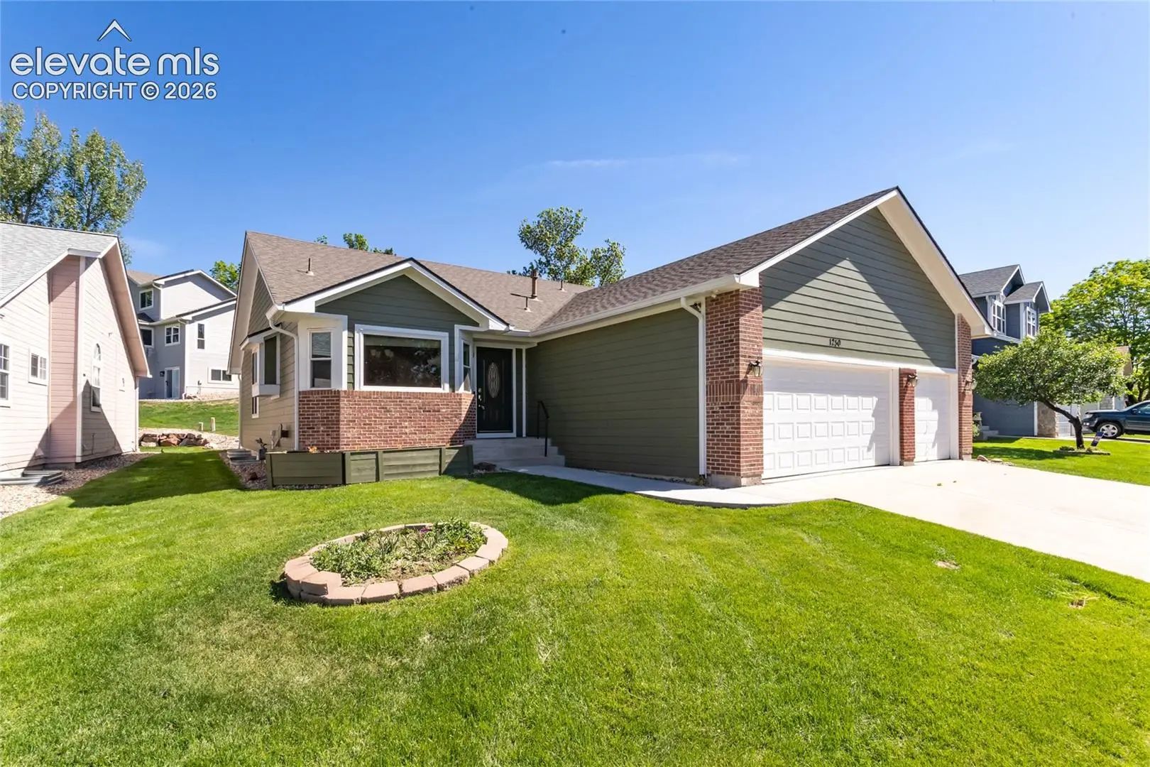 Homes for Sale in Colorado Springs, CO