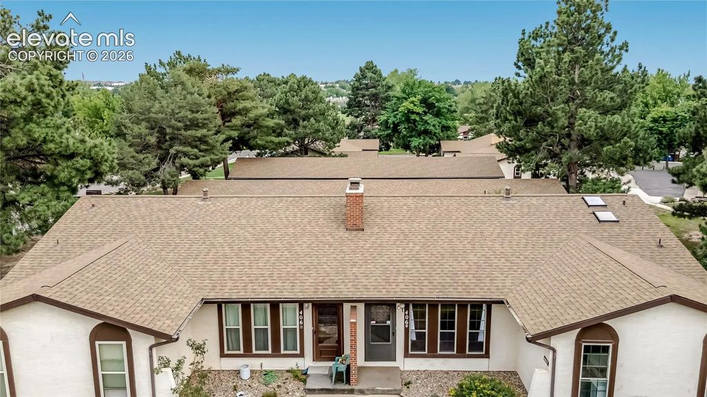 406 Valley Hi Circle B, Colorado Springs