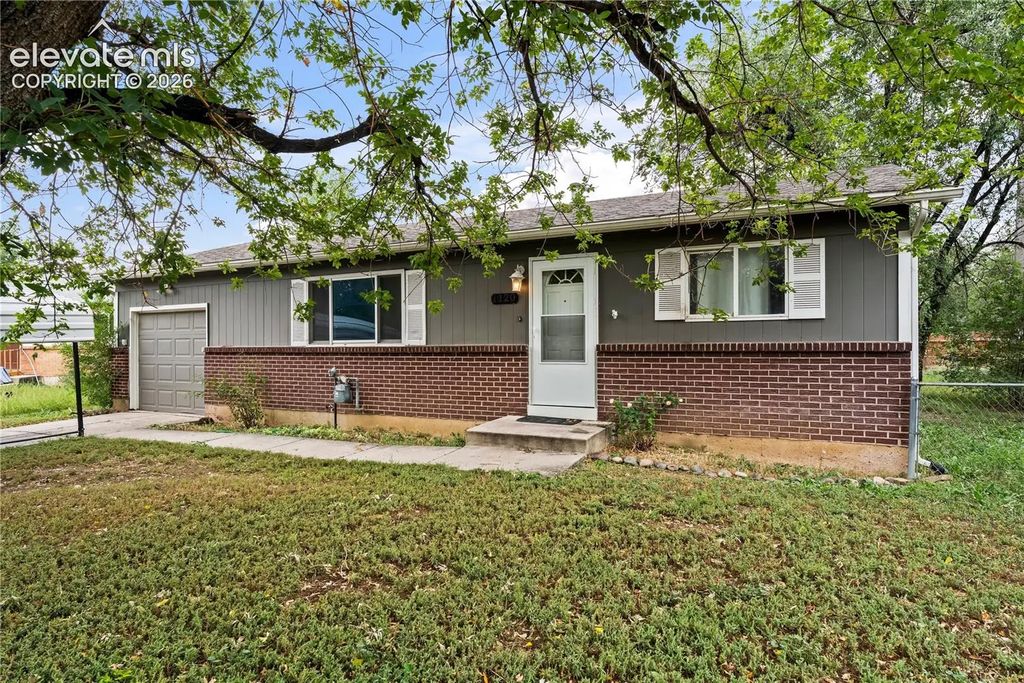 1120 Maxwell Street, Colorado Springs