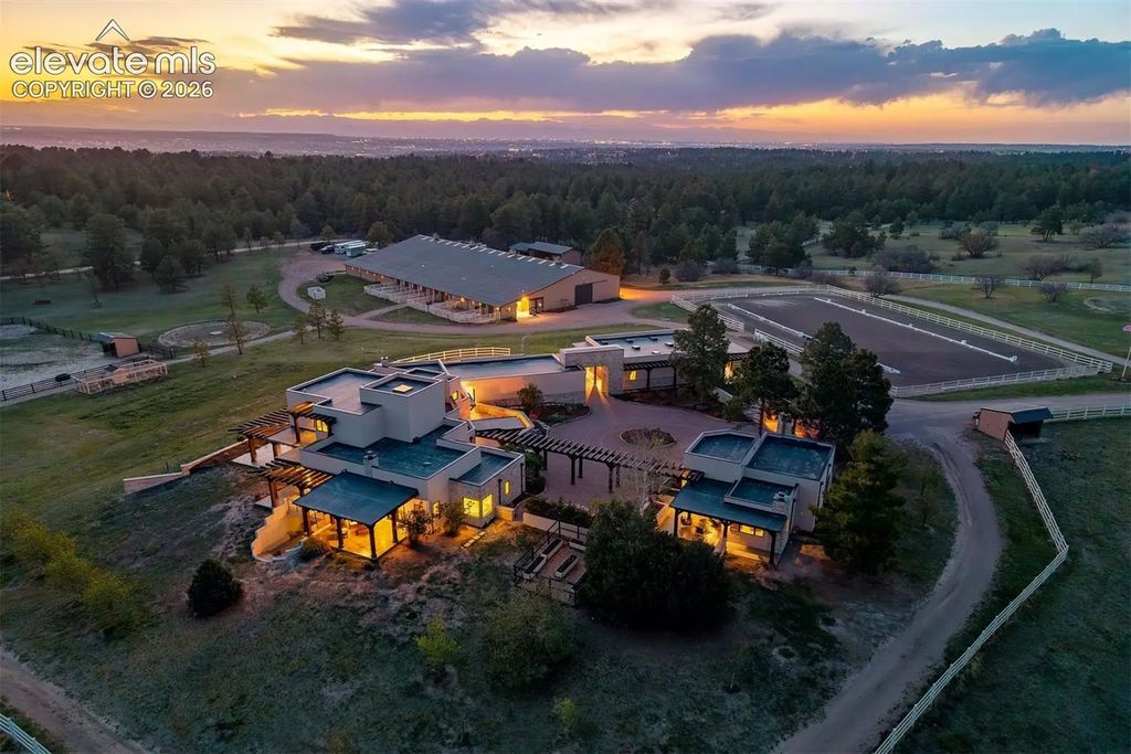 10559 Democrat Road, Parker